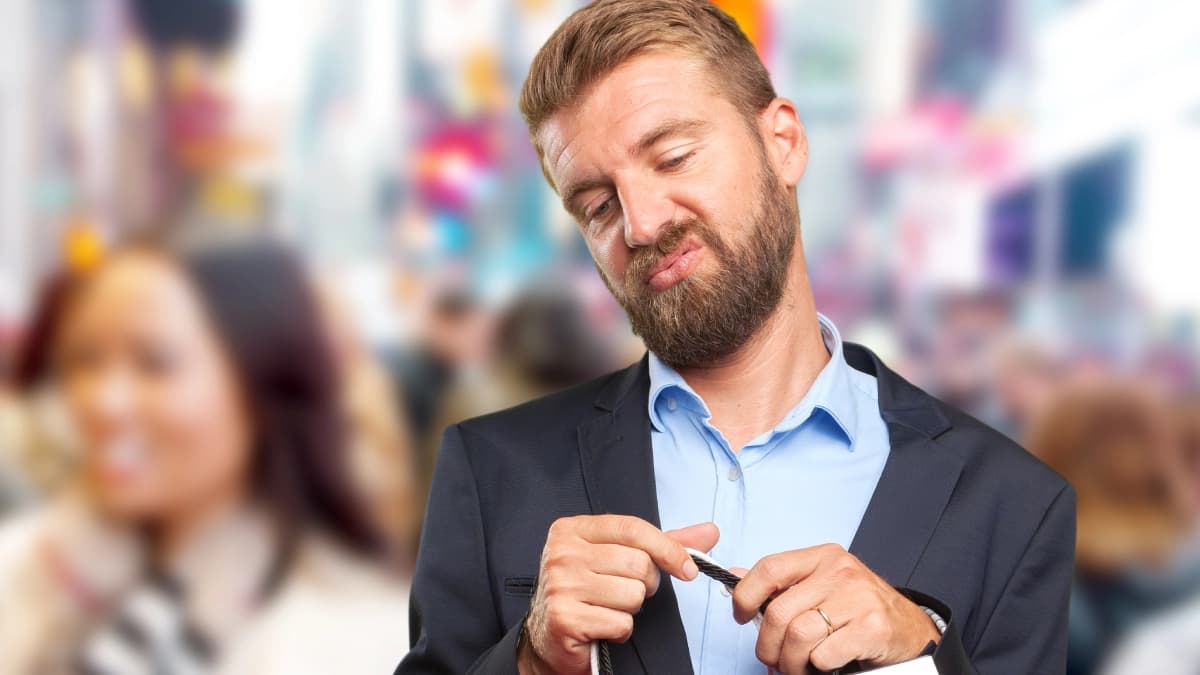 نقش تکنیک اثر پیشفرض در فروش بیشتر