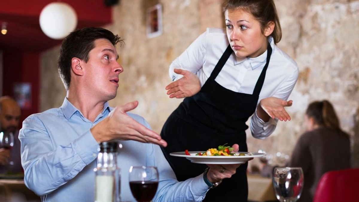 شکایت مشتریان رستوران