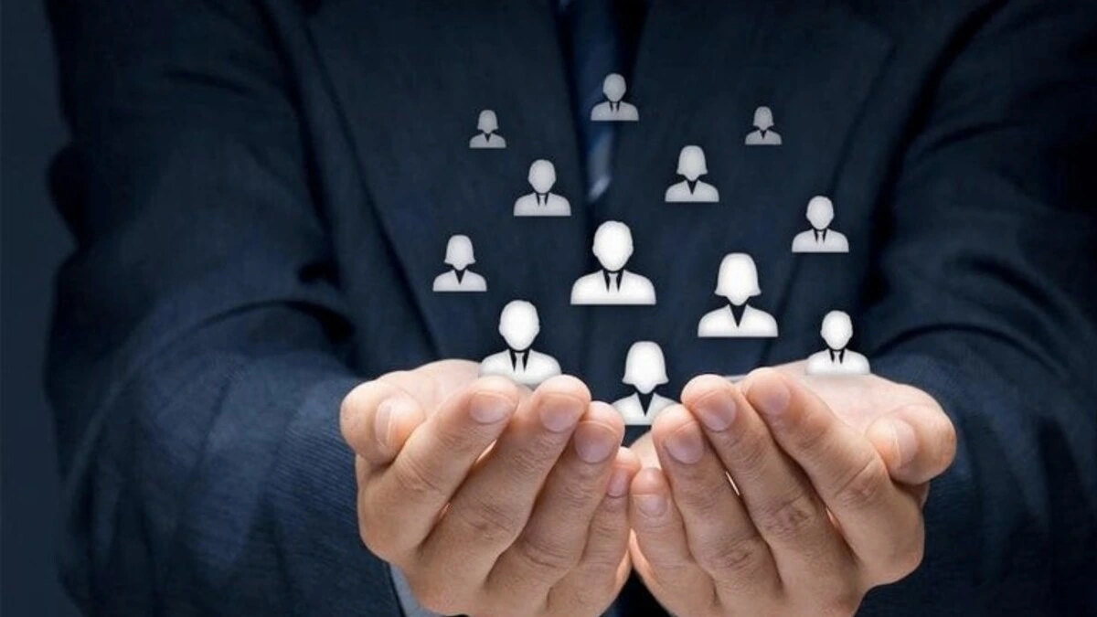 مشتریان بالقوه چه کسانی هستند؟